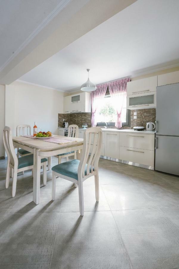 W1 Rooms Kavala Exterior photo