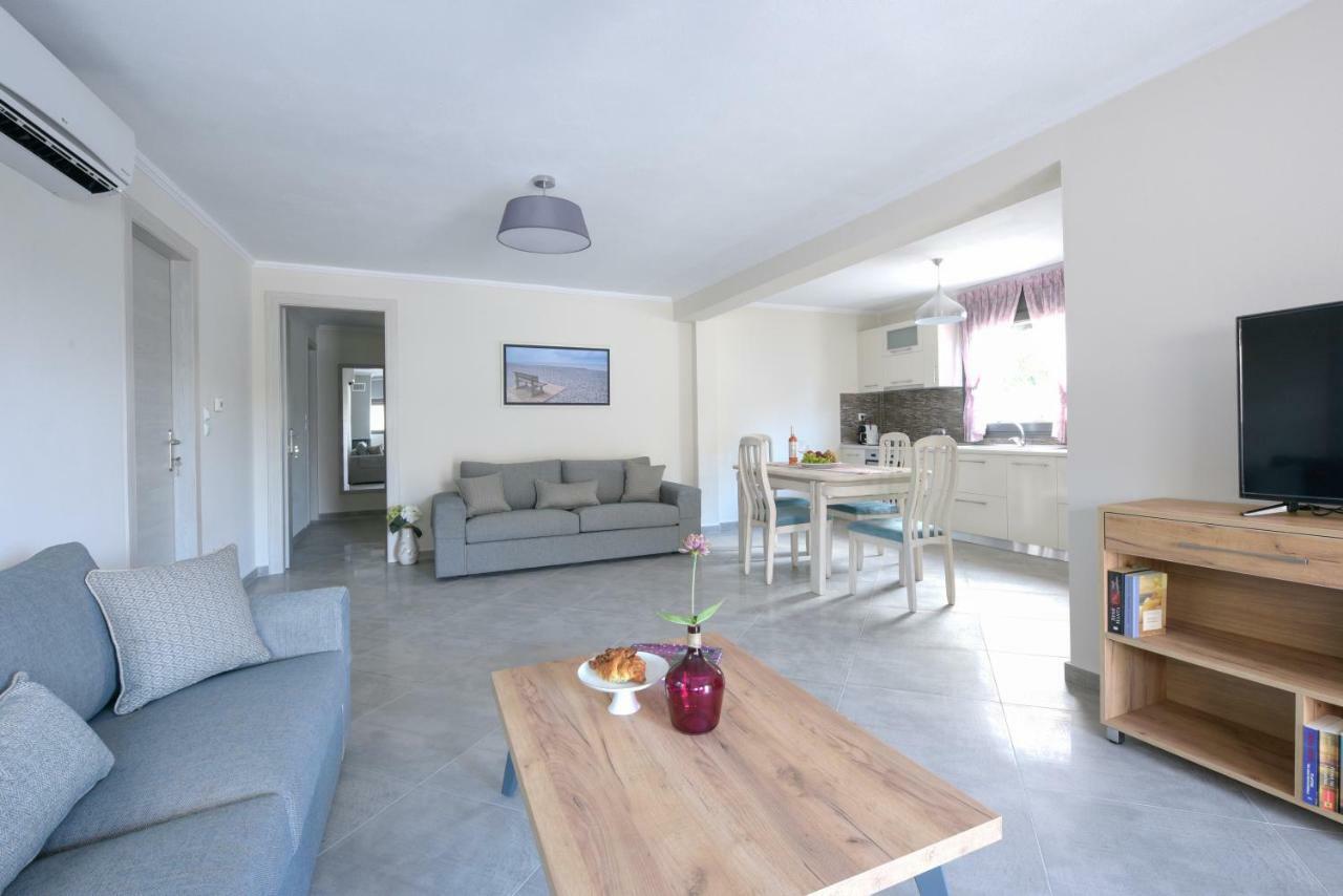 W1 Rooms Kavala Exterior photo